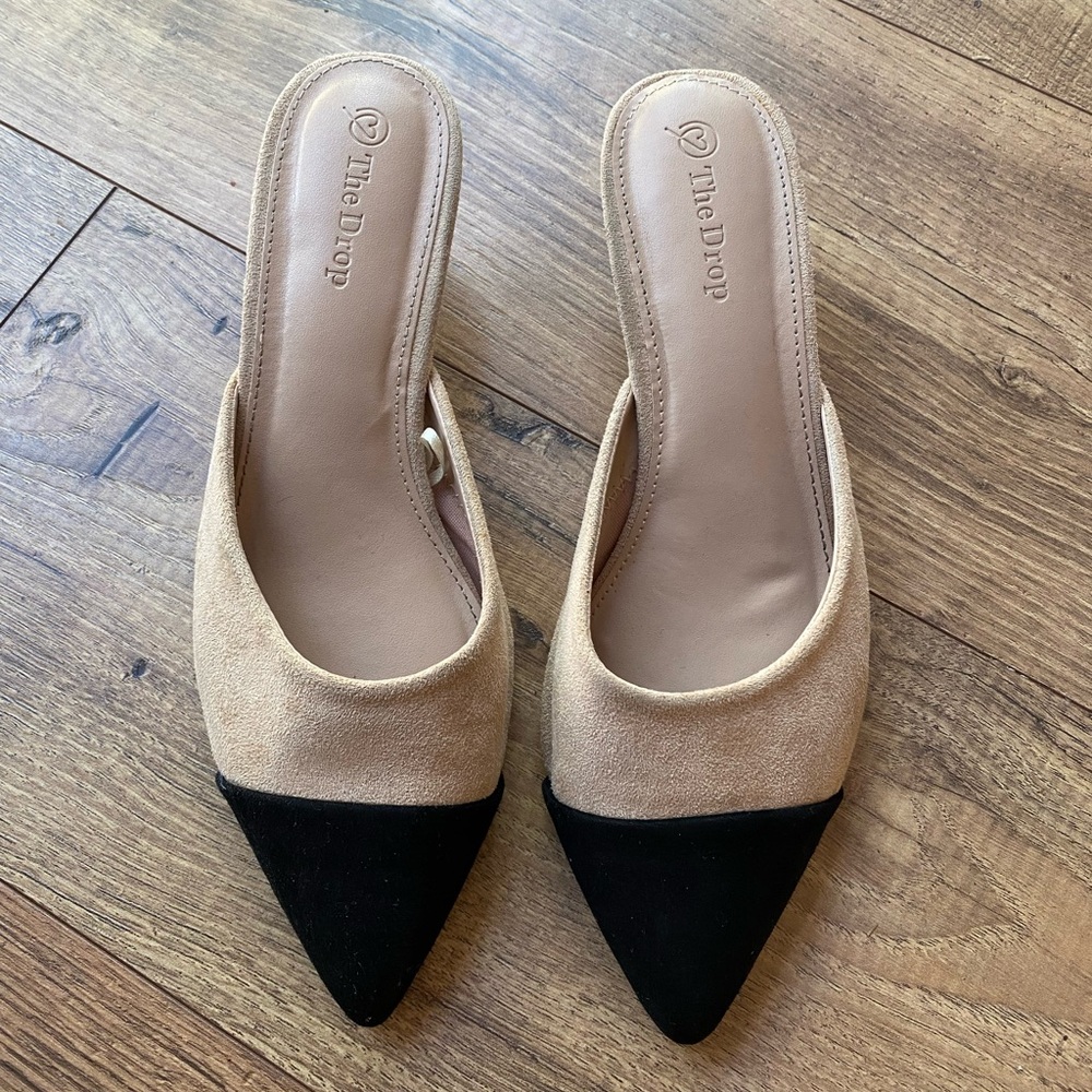 women’s pointed toe mule